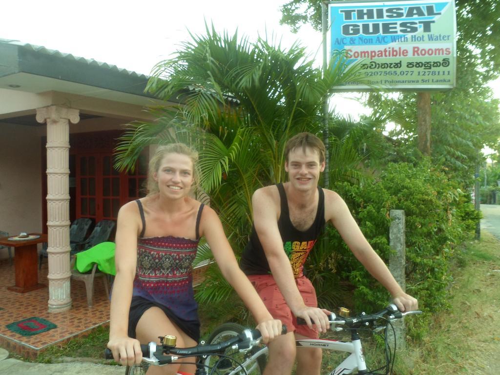Thisal Guest House Polonnaruwa Eksteriør billede